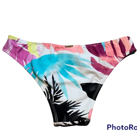 Colorful size Medium bikini bottom - Picture 2 of 6